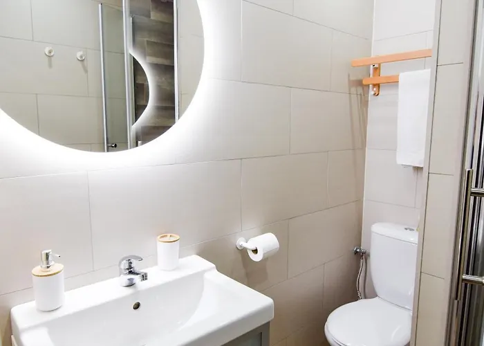 Torremolinos. Plaza De Andalucia توريمولينوس